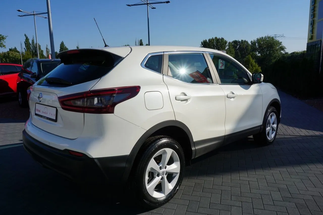 Nissan Qashqai 1.3 DIG-T...  Image 4